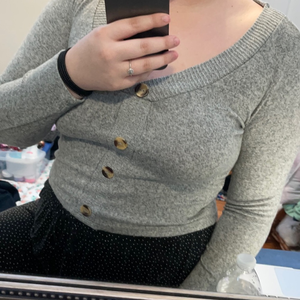 Grey v-neck shirt